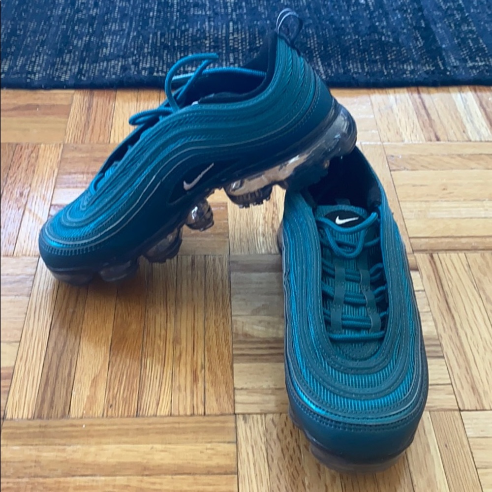 Rare: WMNS Air Vapormax 97 ‘Dark Sea’ Sneaker